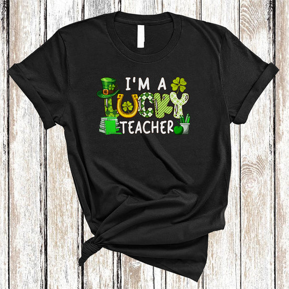 MacnyStore - I'm A Lucky Teacher, Joyful St. Patrick's Day Shamrocks Teacher Group, Lucky Irish Family T-Shirt