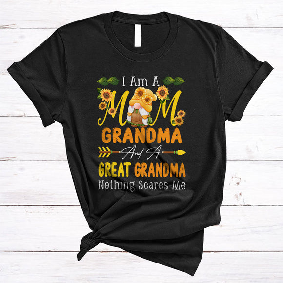 MacnyStore - I'm A Mom Grandma And A Great Grandma Nothing Scares Me, Proud Mother's Day Sunflowers Gnome T-Shirt