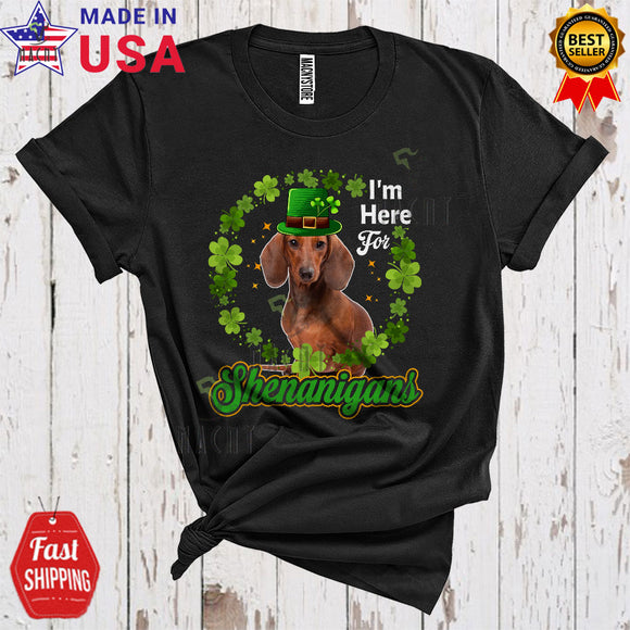 MacnyStore - I'm Here For Shenanigans Funny Cute St. Patrick's Day Leprechaun Dachshund Shamrock Circle T-Shirt