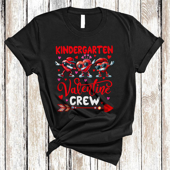MacnyStore - Kindergarten Valentine Crew, Adorable Valentine Three Dabbing Hearts, Student Teacher Group T-Shirt