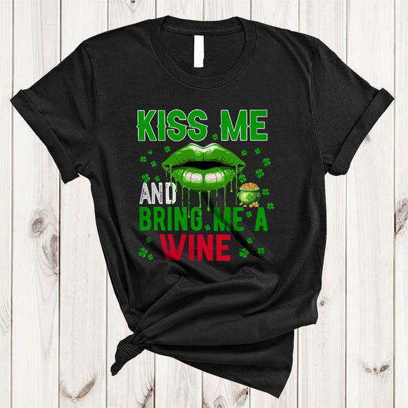 MacnyStore - Kiss Me And Bring Me A Wine, Wonderful St. Patrick's Day Lips, Boys Men Shamrock Drinking T-Shirt