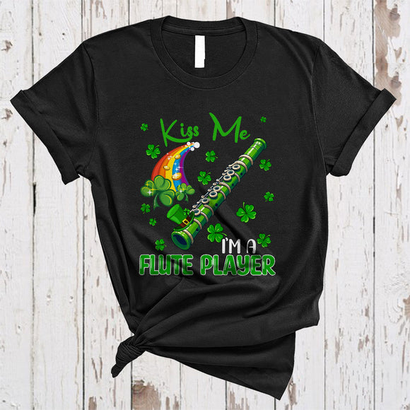 MacnyStore - Kiss Me I'm A Flute Player, Joyful St. Patrick's Day Leprechaun Musician, Shamrock Rainbow T-Shirt