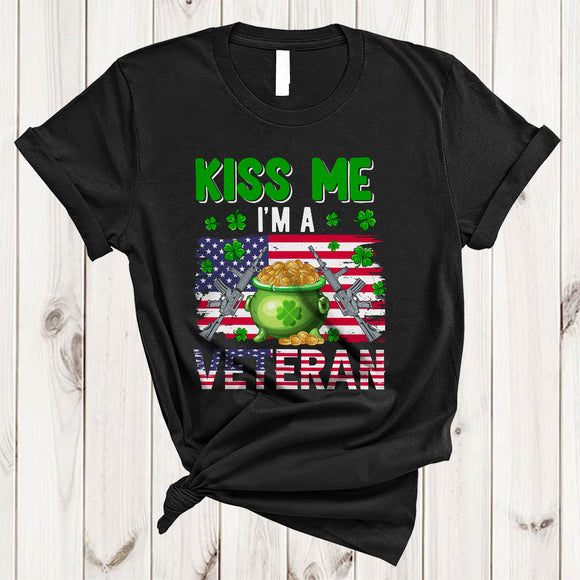 MacnyStore - Kiss Me I'm A Veteran, Proud St. Patrick's Day US Flag Veteran Patriotic, Lucky Shamrock Veteran T-Shirt