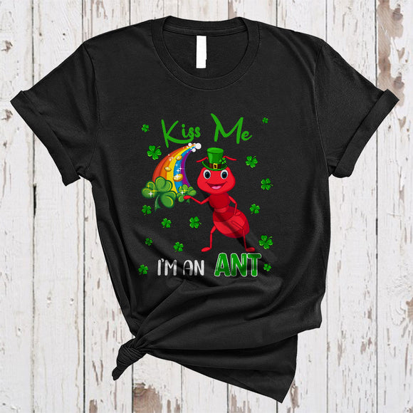 MacnyStore - Kiss Me I'm An Ant, Adorable St. Patrick's Day Leprechaun Animal Lover, Shamrock Rainbow T-Shirt