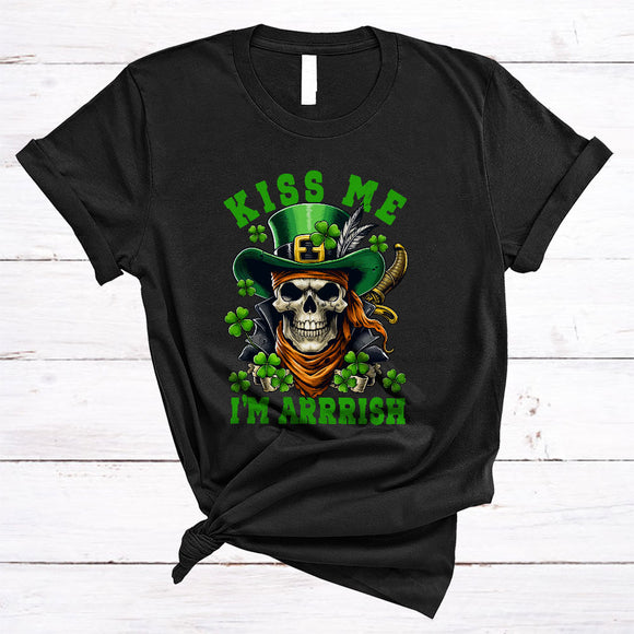MacnyStore - Kiss Me I'm Arrrish, Cheerful St. Patrick's Day Green Shamrock Skull Pirate, Lucky Irish Group T-Shirt