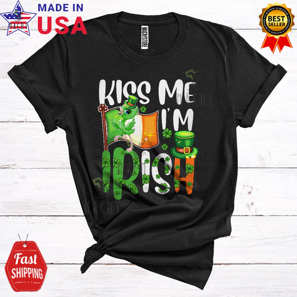 MacnyStore - Kiss Me I'm Irish Cute Happy St. Patrick's Day Irish Flag Shamrock Leprechaun Flamingo Lover T-Shirt