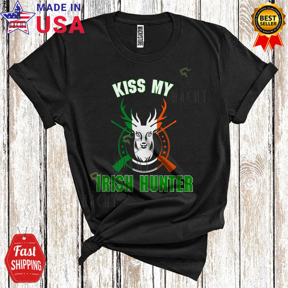 MacnyStore - Kiss My Irish Hunter Funny Cool St. Patrick's Day Irish Flag Hunting Lover Matching Hunter Group T-Shirt
