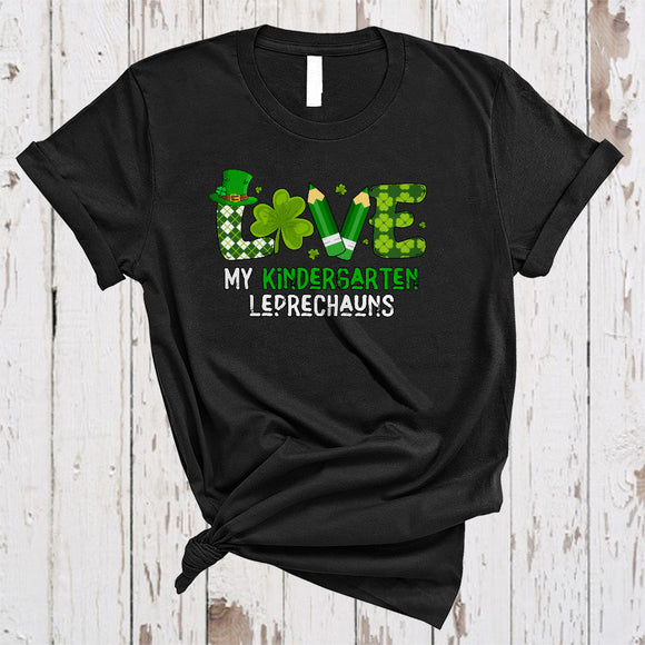 MacnyStore - LOVE My Kindergarten Leprechauns, Awesome St. Patrick's Day Lucky Shamrock, Teacher Group T-Shirt