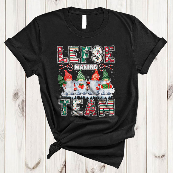 MacnyStore - Lefse Making Team, Adorable Christmas Four Gnomes Gnomies, Snow Around X-mas Group T-Shirt