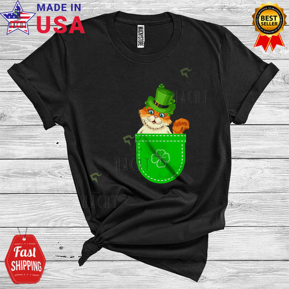 MacnyStore - Leprechaun Cat In Shamrock Pocket Funny Cute St. Patrick's Day Cat Owner Animal Lover T-Shirt