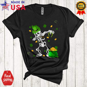 MacnyStore - Leprechaun Dabbing Skeleton Smoking Cool Funny St. Patrick's Day Skeleton Gold Pot Shamrocks T-Shirt