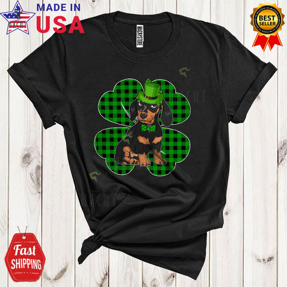 MacnyStore - Leprechaun Dachshund With Green Plaid Shamrock Shape Funny Cool St. Patrick's Day Irish Animal Lover T-Shirt