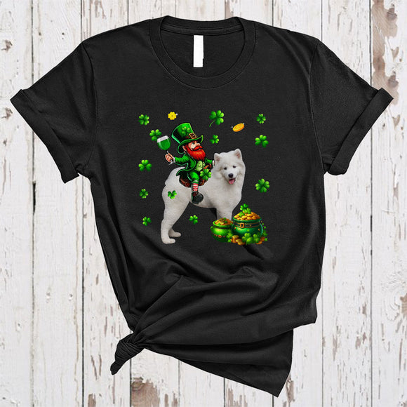 MacnyStore - Leprechaun Drinking Wine On Samoyed, Joyful St. Patrick's Day Shamrock, Drinking Team T-Shirt