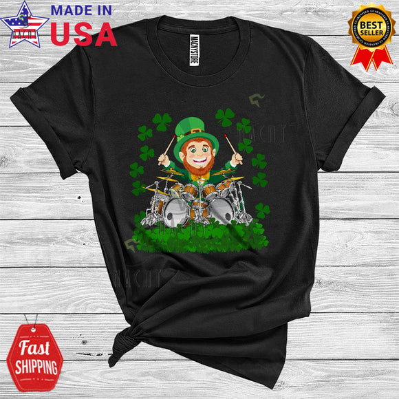 MacnyStore - Leprechaun Playing Drum Funny Cool St. Patrick's Day Party Shamrocks Musical Instruments T-Shirt
