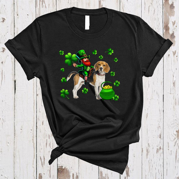 MacnyStore - Leprechaun Riding Beagle, Adorable St. Patrick's Day Pot Of Gold Shamrock, Family Group T-Shirt