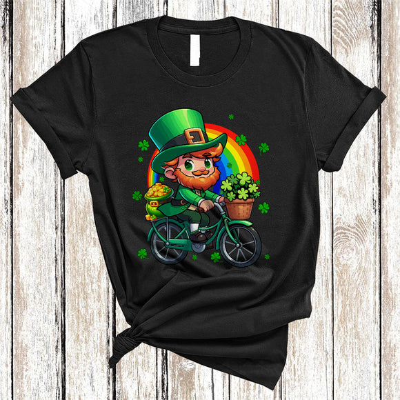 MacnyStore - Leprechaun Riding Bicycle, Wonderful St. Patrick's Day Lucky Shamrock Rainbow, Family Group T-Shirt