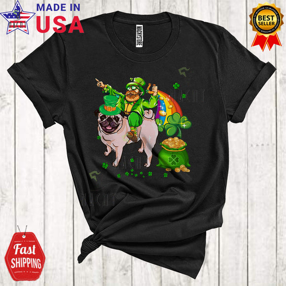 MacnyStore - Leprechaun Riding Pug Dog Cute Cool St. Patrick's Day Rainbow Shamrocks Dog Lover T-Shirt