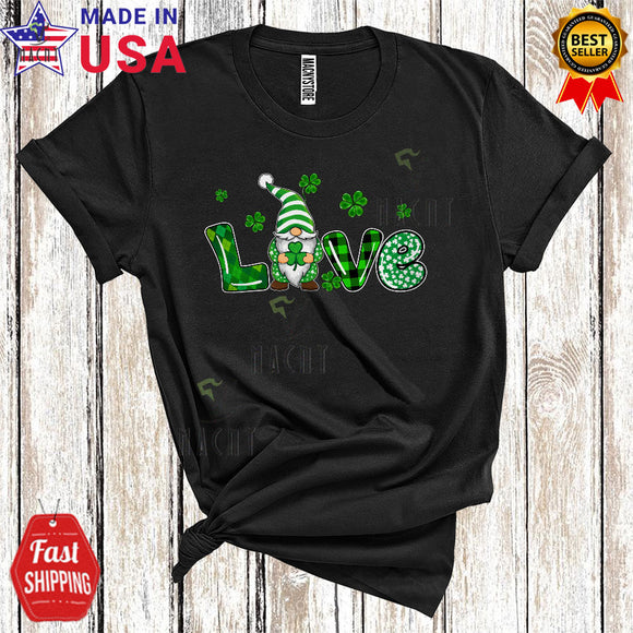 MacnyStore - Love Cool Cute St. Patrick's Day Green Plaid Gnome Holding Shamrock Lover Matching Family Group T-Shirt