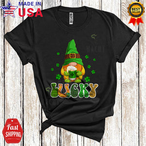 MacnyStore - Lucky Cute Happy St. Patrick's Day Leopard Plaid Shamrock Horseshoe Leprechaun Gnome Drinking T-Shirt