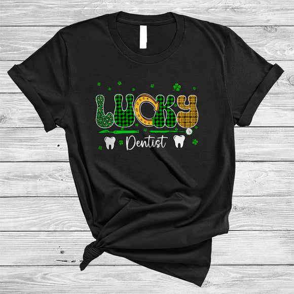 MacnyStore - Lucky Dentist Crew, Amazing St. Patrick's Day Leopard Plaid Horseshoes, Irish Family Group T-Shirt