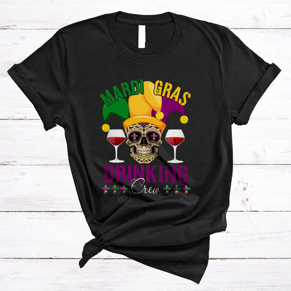 MacnyStore - Mardi Gras Drinking Crew, Awesome Mardi Gras Skull Jester Hat, Wine Matching Drinking Team T-Shirt
