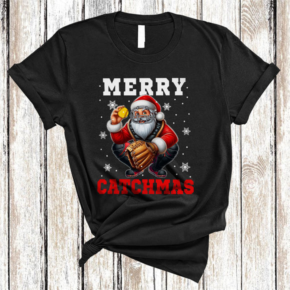 MacnyStore - Merry Catchmas, Sarcastic Christmas Santa Playing Softball, Catcher Player Sport Team X-mas T-Shirt