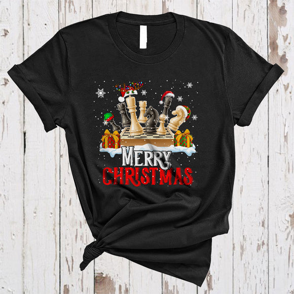 MacnyStore - Merry Christmas, Cheerful X-mas Santa Reindeer Chess Player, Matching Family Group T-Shirt