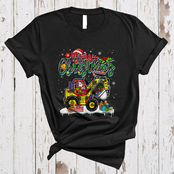 MacnyStore - Merry Christmas, Wonderful X-mas Plaid Santa Driving Excavator, Snow Family Group T-Shirt