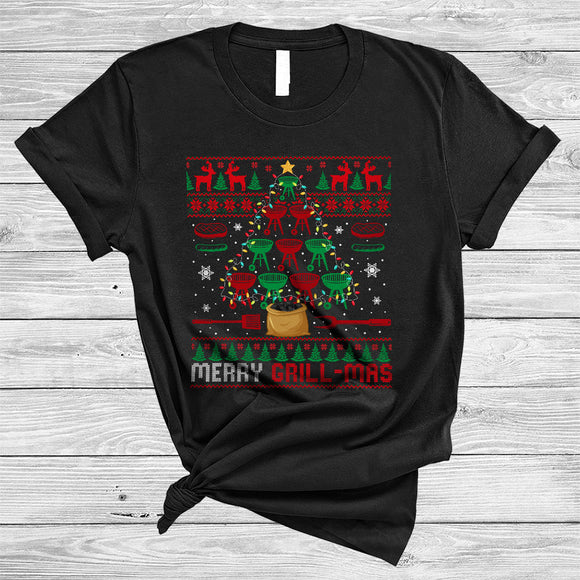 MacnyStore - Merry Grill-mas, Humorous Christmas Sweater Grilling, X-mas Tree Lights Chef BBQ Smoker T-Shirt