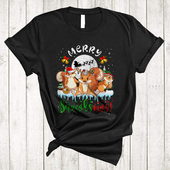 MacnyStore - Merry Squeaksmas, Adorable Three Santa ELF Reindeer Squirrels, Christmas Animal Lover T-Shirt
