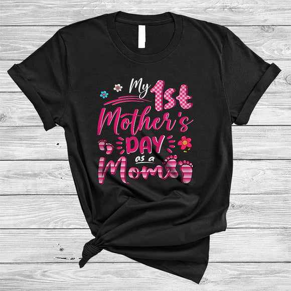 MacnyStore - My 1st Mother's Day As A Mom, Lovely Pregnancy Announcement Baby Footprint, Family Group T-Shirt
