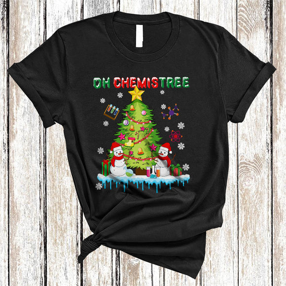 MacnyStore - Oh Chemistree, Joyful Merry Christmas Tree Chemistry, X-mas Snow Chemistry Student Teacher T-Shirt