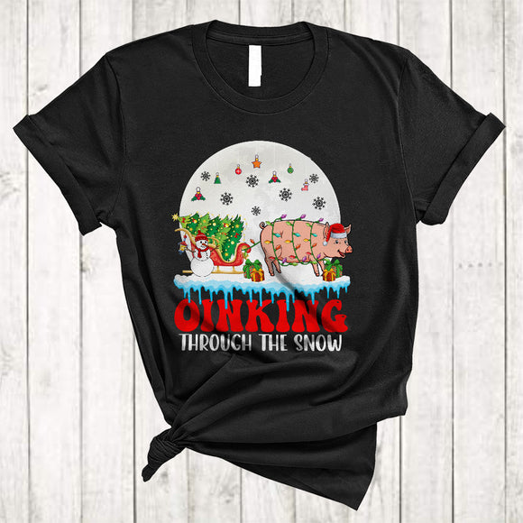MacnyStore - Oinking Through The Snow, Lovely Merry Christmas Santa Pig, X-mas Sleigh Farmer Lover T-Shirt
