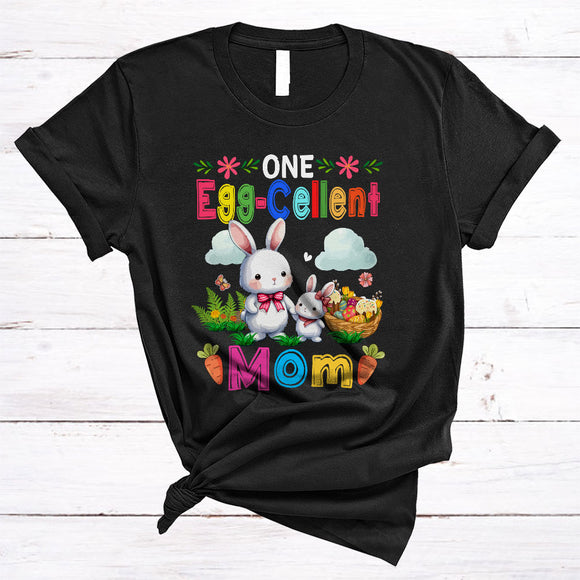 MacnyStore - One Egg-Cellent Mom, Wonderful Easter Day Bunnies Family Group, Flowers Egg Hunting Lover T-Shirt