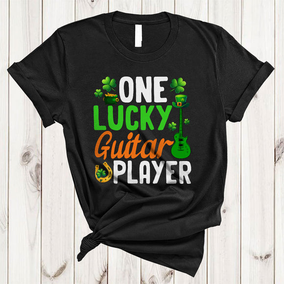 MacnyStore - One Lucky Guitar Player, Awesome St. Patrick's Day Guitar Team, Shamrock Irish Family Group T-Shirt
