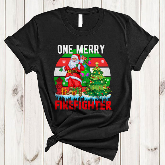MacnyStore - One Merry Firefighter, Cool Retro Christmas Tree Santa Lover, Matching X-mas Group T-Shirt
