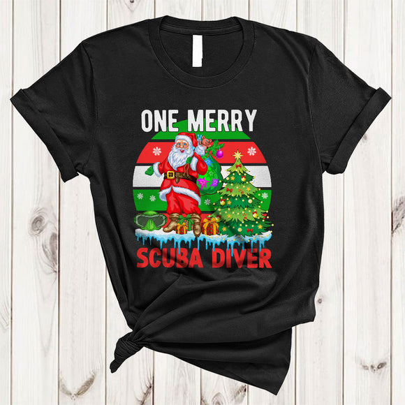 MacnyStore - One Merry Scuba Diver, Cool Retro Christmas Tree Santa Lover, Matching X-mas Group T-Shirt