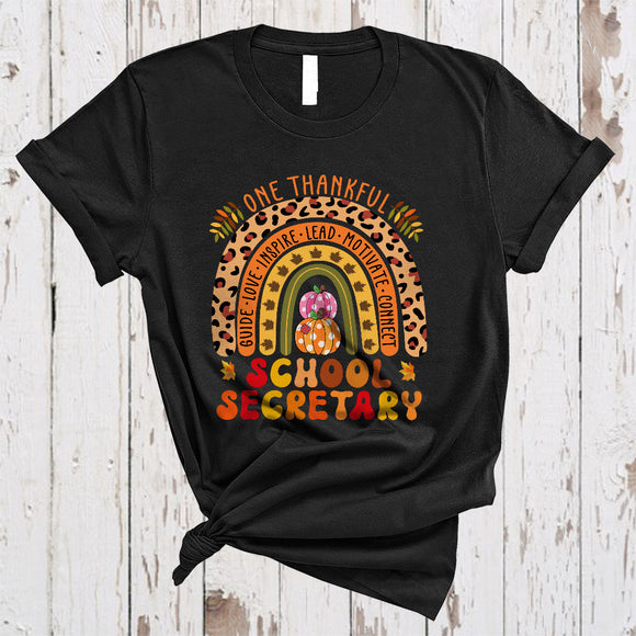 MacnyStore - One Thankful School Secretary, Cool Happy Thanksgiving School Secretary, Leopard Rainbow Pumpkin T-Shirt