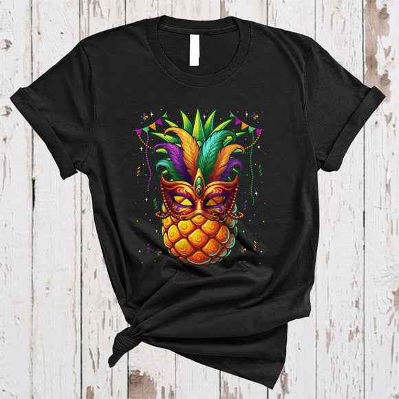 MacnyStore - Pineapple Wearing Mardi Gras Mask, Awesome Mardi Gras Beads, Pineapple Fruit Vegan Lover T-Shirt