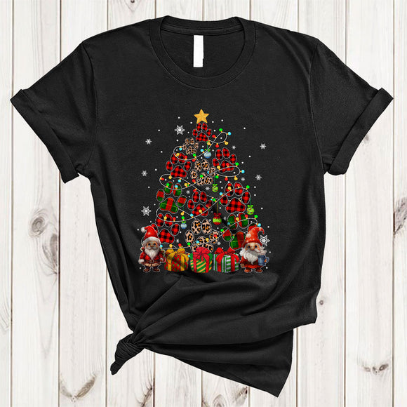 MacnyStore - Plaid Leopard Dog Paws As Christmas Tree, Cool X-mas Snow Around Gnomes, Family Group T-Shirt