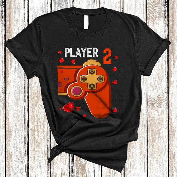 MacnyStore - Player 2, Amazing Valentine's Day Half Video Game Controller, Hearts Matching Gamer Couple T-Shirt