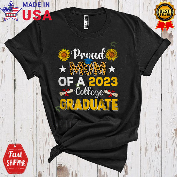 MacnyStore - Proud Mom Of A 2023 College Graduate Cool Cute Mother's Day Sunflowers Leopard Graduation T-Shirt