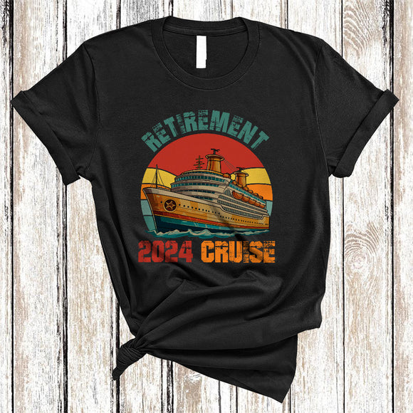 MacnyStore - Retirement Cruise 2024, Vintage Retro Summer Vacation, Family Group Cruise Ship Lover T-Shirt