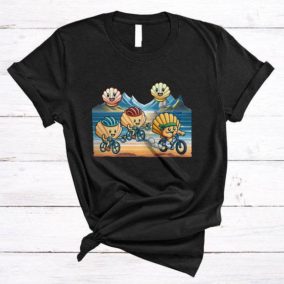 MacnyStore - Scallop Riding Bicycle, Humorous Sea Animal Lover, Bicycle Riding Friends Family Group T-Shirt