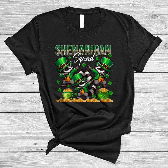 MacnyStore - Shenanigan Squad, Amazing St. Patrick's Day Three Raccoon Animal Shamrock, Family Group T-Shirt