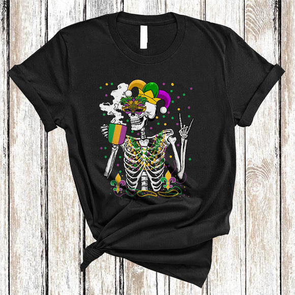 MacnyStore - Skeleton Drinking Coffee Mardi Gras Mask Beads, Awesome Mardi Gras Skeleton, Coffee Lover T-Shirt