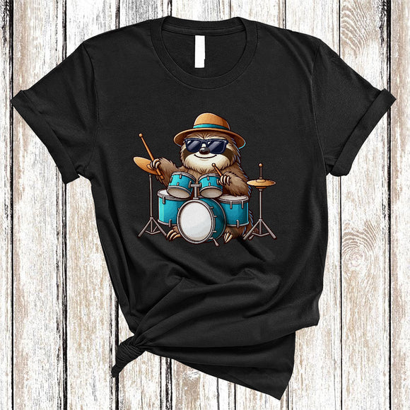 MacnyStore - Sloth Playing Drum, Lovely Sloth Sunglasses Animal Lover, Musical Instruments Player T-Shirt