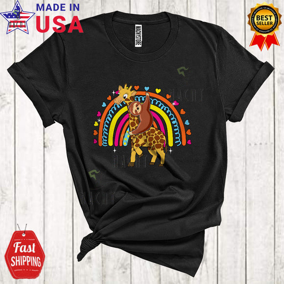 MacnyStore - Sloth Riding Giraffe Funny Cool Rainbow Sloth Giraffe Matching Zoo Animal Lover T-Shirt