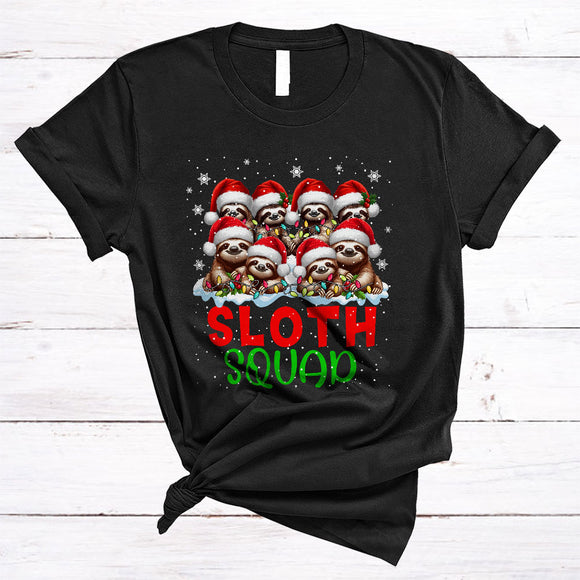 MacnyStore - Sloth Squad, Lovely Awesome Christmas Group Santa Sloth, X-mas Lights Snow Around T-Shirt