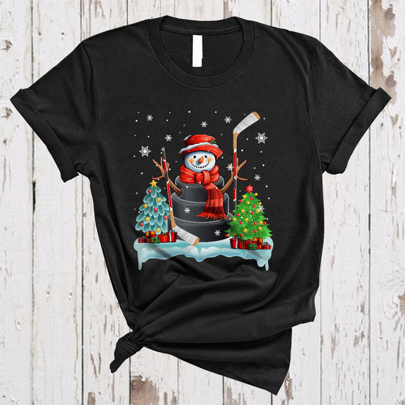 MacnyStore - Snowman Ice Hockey Cute Joyful Christmas Snow Lights Sport Snowman Ice Hockey Player Lover T-Shirt